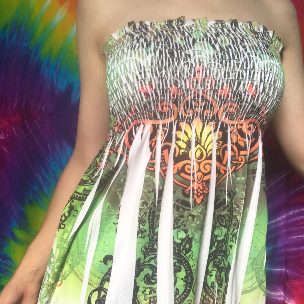 Graphic Long Sleeveless 00s Top